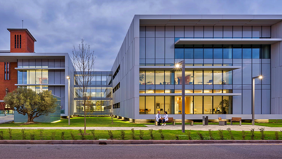 Why Hospital Systems Are Shrinking Acute Care and Doubling Down on Ambulatory in 2026
